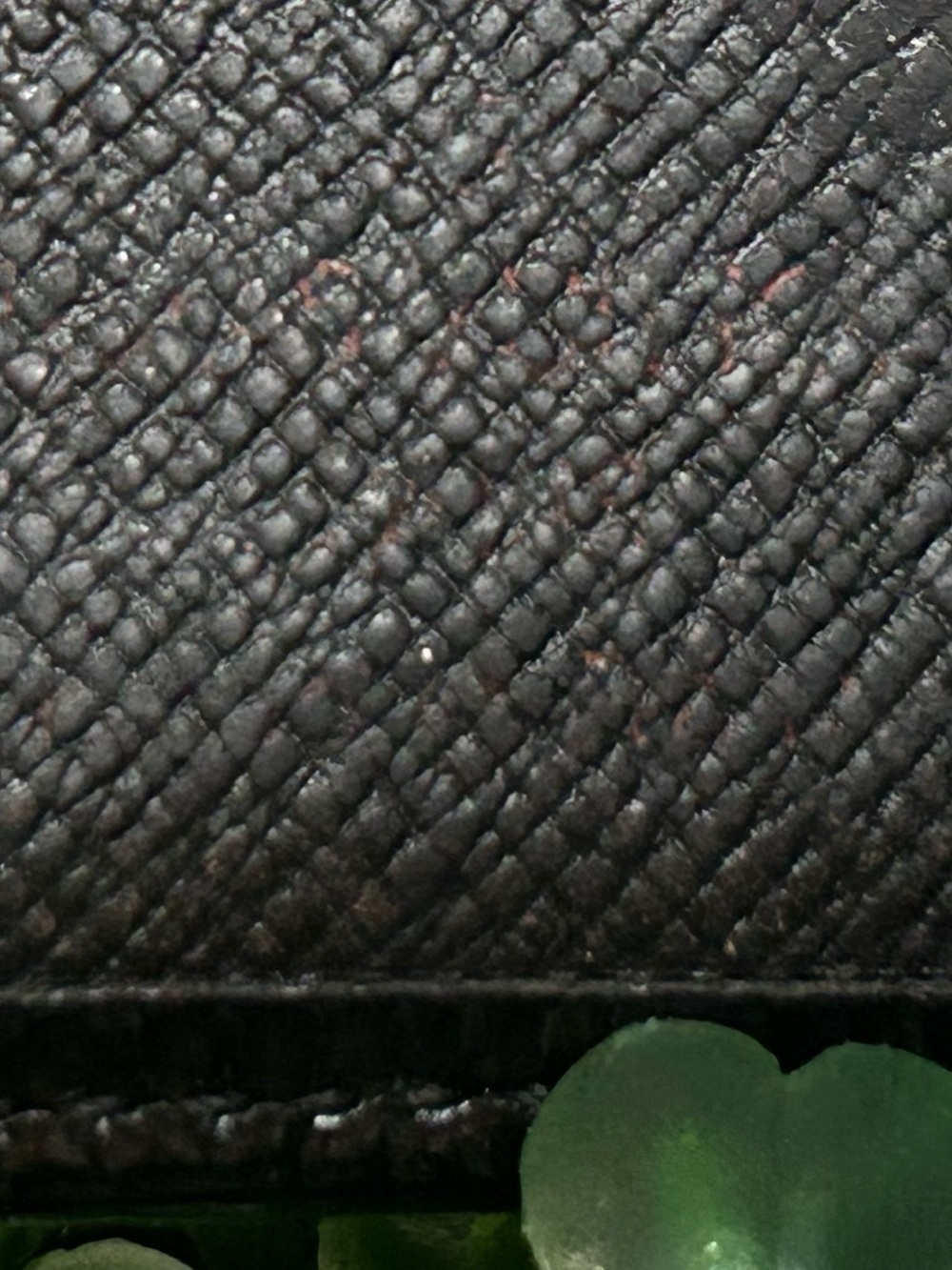 Louis Vuitton Black Epi Porte-Monnaie Viennois Kisslock Wallet Compact MI0948 - Picture 13 of 13